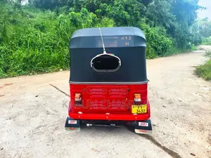 Bajaj RE 205 2012 Three Wheel (Used)