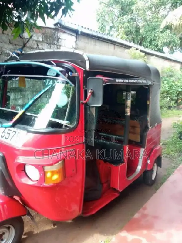 Bajaj 4 Stroke 2012 Three Wheel (Used)