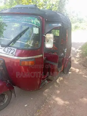 Bajaj 2 Stroke 2000 Three Wheel (Used)