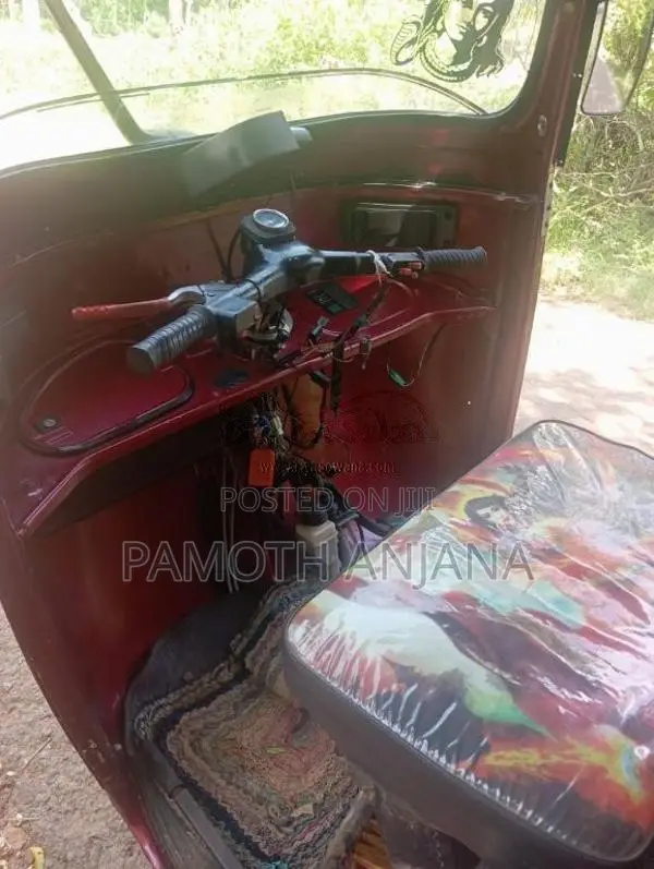 Bajaj 2 Stroke 2000 Three Wheel (Used)