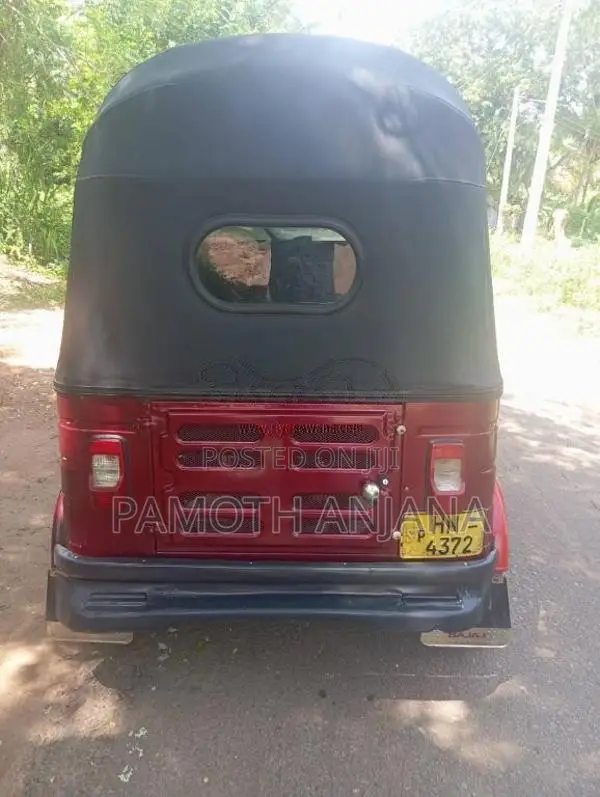 Bajaj 2 Stroke 2000 Three Wheel (Used)