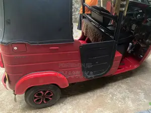 Bajaj 4 stroke 2016 Three Wheel (Used)