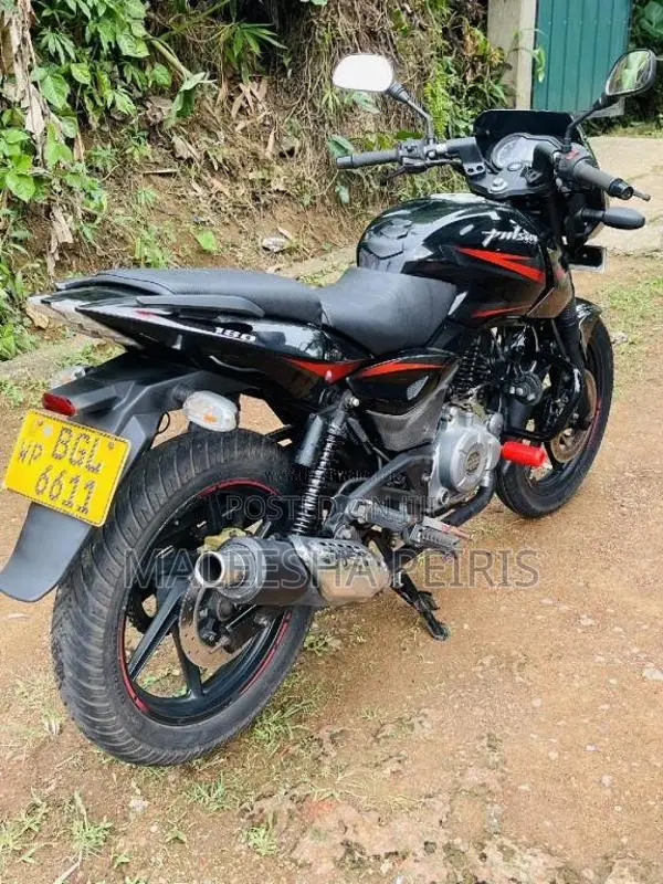 Bajaj Pulsar 2017 Motorbike (Used)