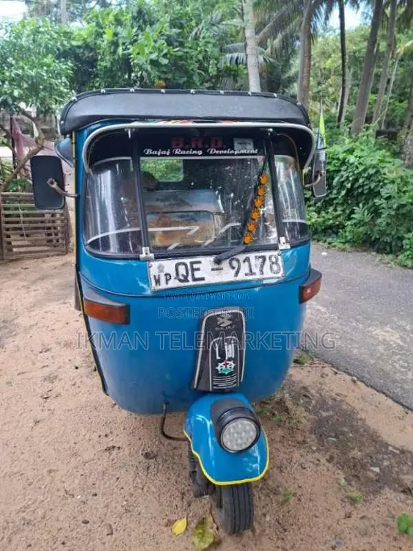 Bajaj 2 Stroke 2006 Three Wheel (Used)