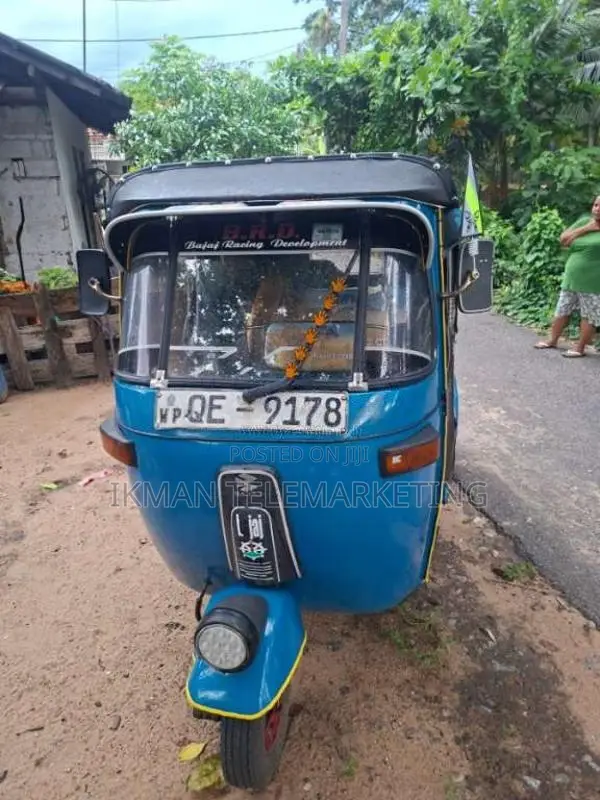 Bajaj 2 Stroke 2006 Three Wheel (Used)