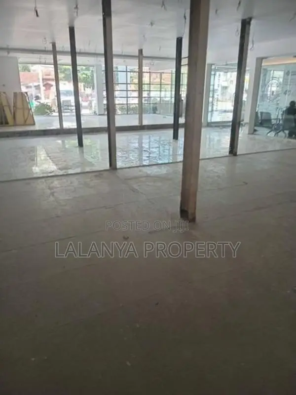 2500 Sqft Ground Floor Showroom Space for Rent in Colombo 07 CVVV- A2