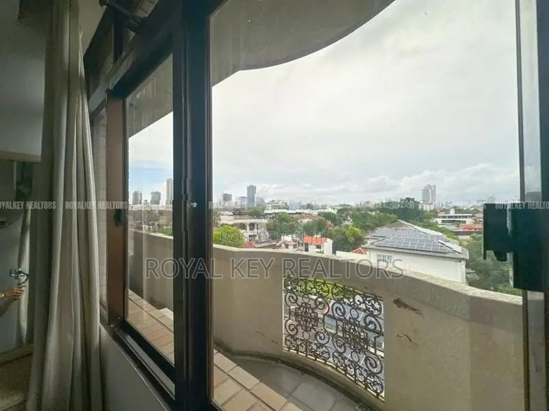 🏢 Flower Court – 03 BR Semi Furnished Apartment Duplex for Rent