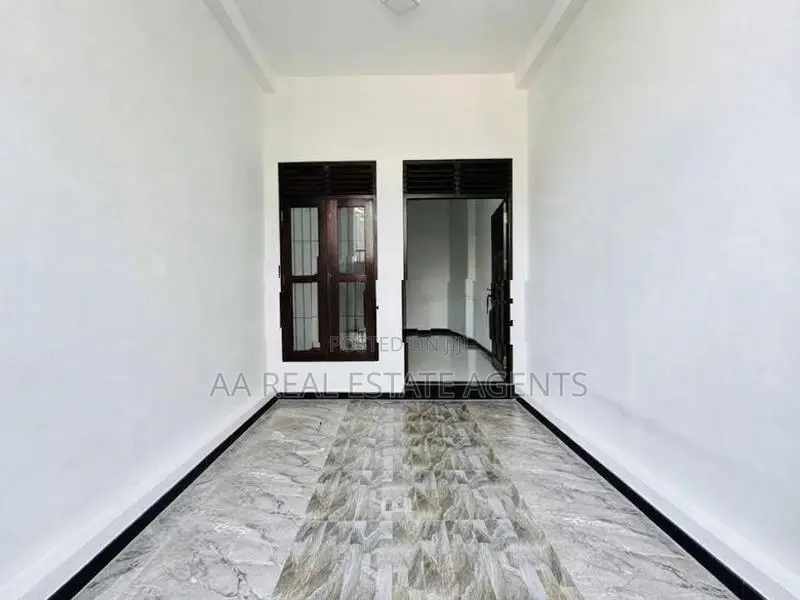 Brand New House with Slab for Sale in Kotikawatta