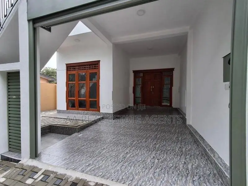 Brand New House with Slab for Sale in Kotikawatta