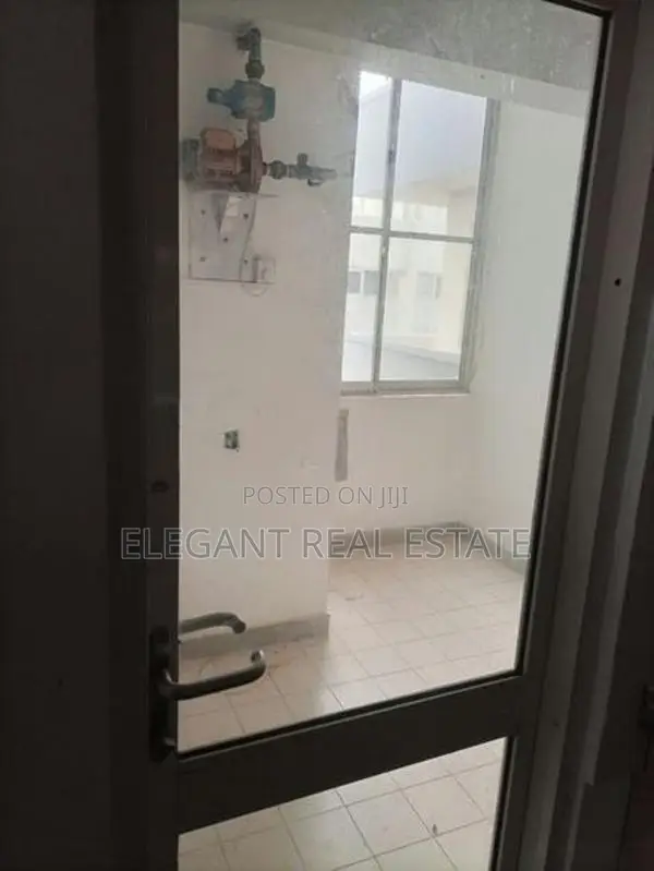 St. Micheal's - 03 Bedroom Apartment For Sale In Colombo 3 (A6125)-Sol