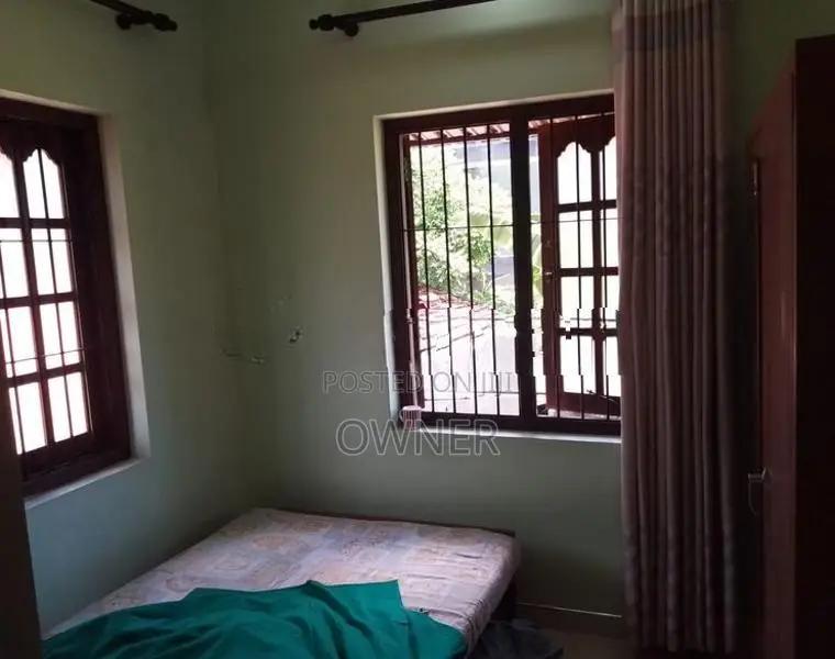 Room For Rent Only Girls In Periyamulla, Negombo