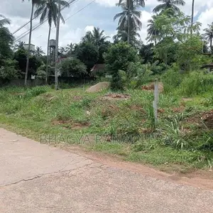 Gampaha - 500m To Yakkala Junction Land For Sale