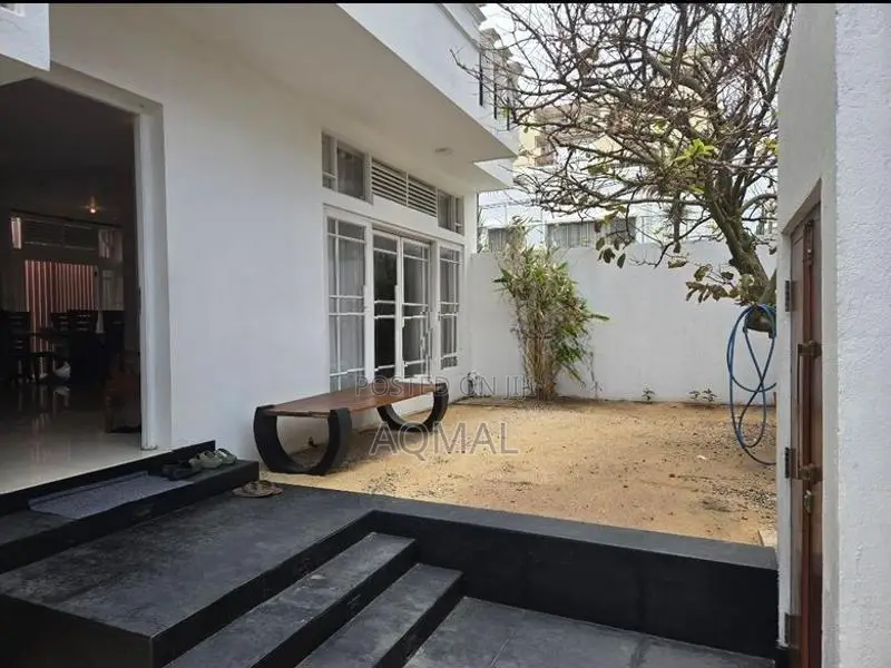 House For Sale In Colombo 06