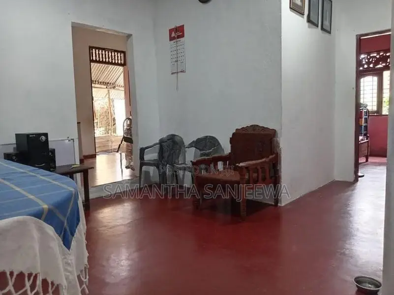 නිවසක් විකිණීමට පාදුක්ක, අලුත් පාර ,මීගොඩ