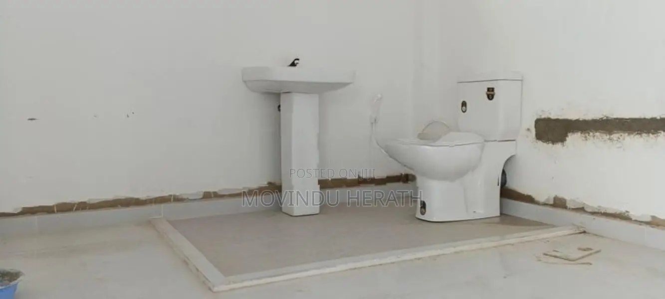 Two Floors Of A Commercial Building For Lease – Godagama High Level Rd