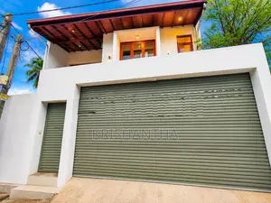 Luxury House For Sale Wattala Alwistown Near Lyceum