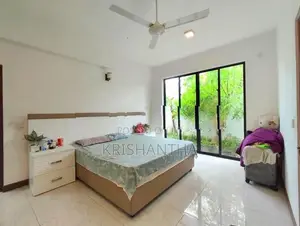 Luxury House For Sale Wattala Alwistown Near Lyceum
