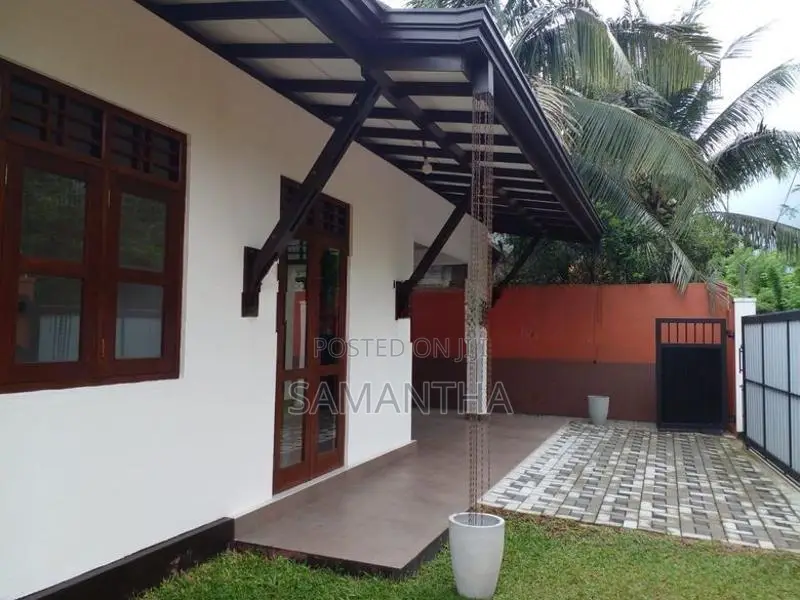 Homagama Brand New Modern Single Storis House For Sale .