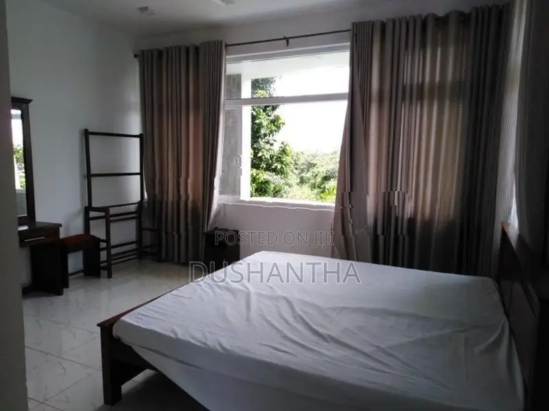 Fully Furnished Luxury Apartment Rent In Kiribathgoda Town