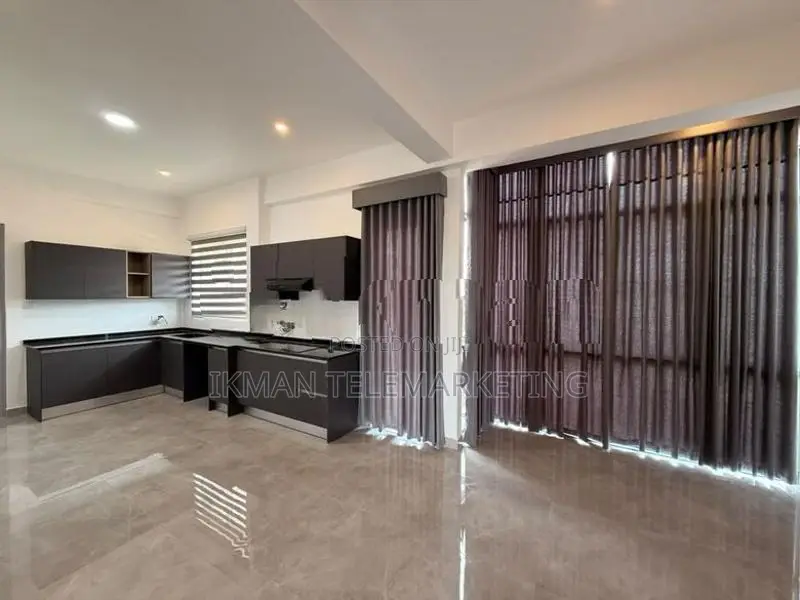 Apartment For Sale In Nittambuwa
