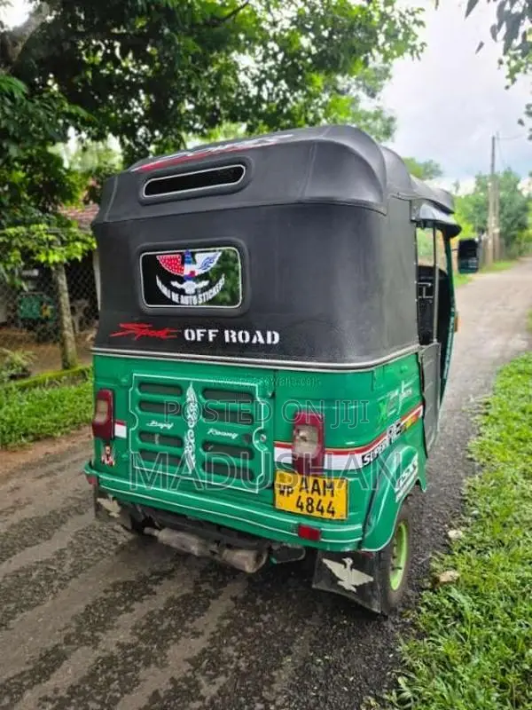 Bajaj RE 2013 Three Wheel (Used)