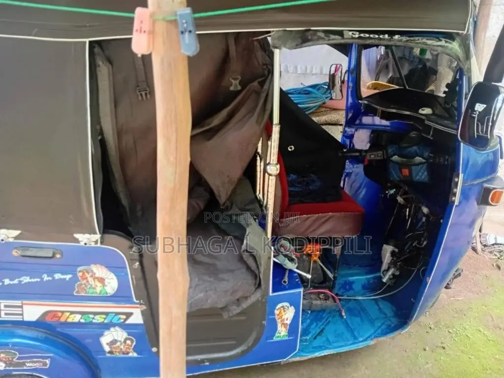 Bajaj RE 2008 Three Wheel (Used)