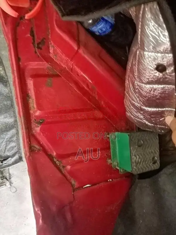 Bajaj 2 Stroke 1999 Three Wheel (Used)