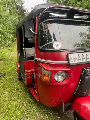 Bajaj RE 205 2012 Three Wheel (Used)