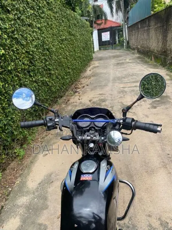 Bajaj CT-100 2006 Motorbike (Used)