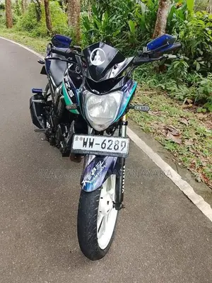 Bajaj Fz S 2011 Motorbike (Used)