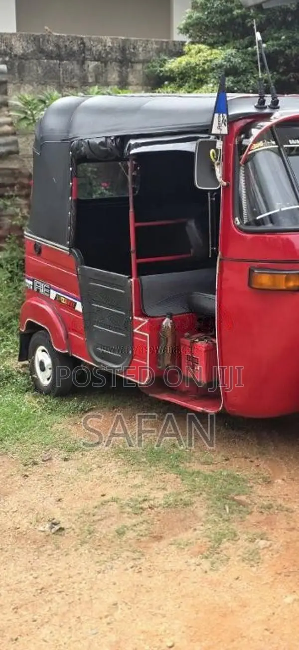 Bajaj 2 stroke 2006 Three Wheel (Used)