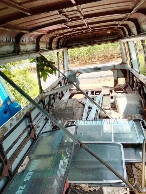 Toyota Coaster 1984 Bus (Used)