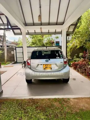 Toyota Aqua G Grade 2012 Car (Used)