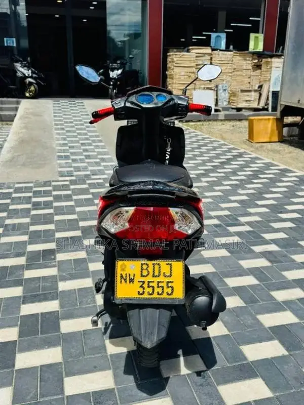 Honda Dio 2016 Motorbike (Used)