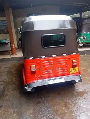 Bajaj 2 Stroke 2005 Three Wheel (Used)