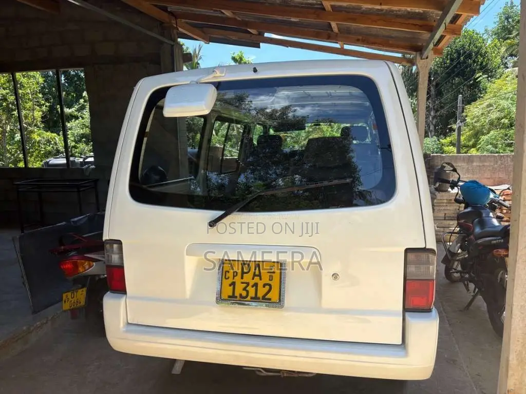 Nissan Vanette 2005 Van (Used)