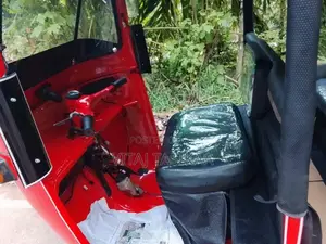 Bajaj 2stok 2004 Three Wheel (Used)