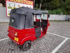 Bajaj RE 205 2013 Three Wheel (Used)