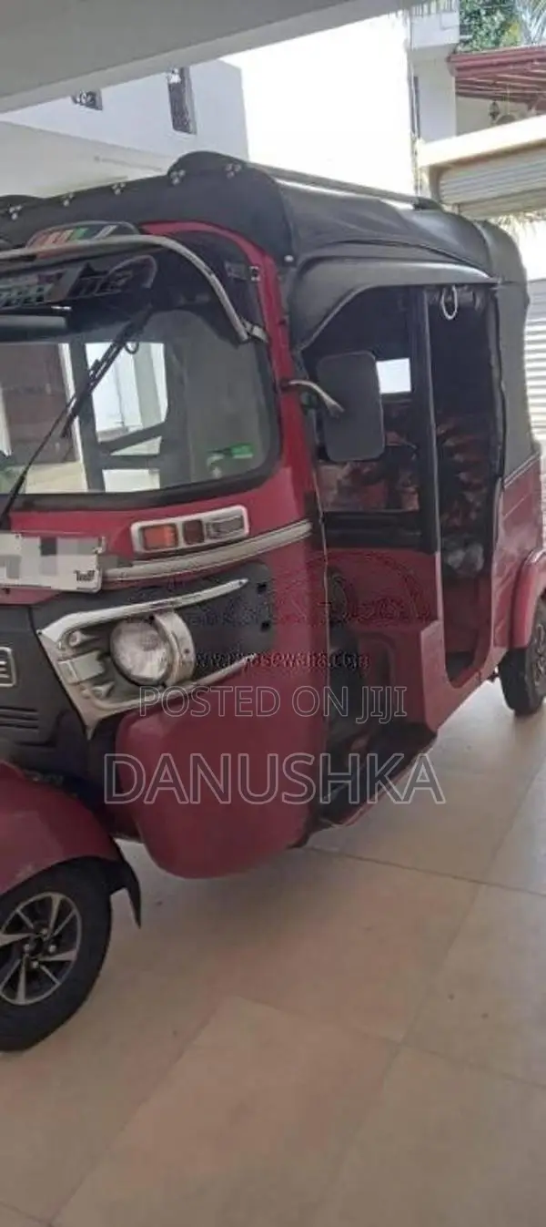Bajaj RE 2017 Three Wheel (Used)