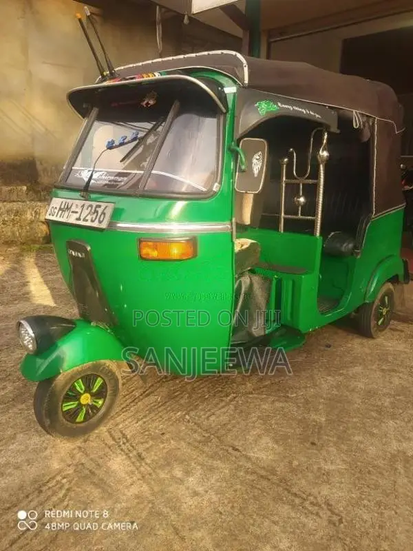 Bajaj 2 Stroke 2004 Three Wheel (Used)