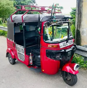 Bajaj 4 Stroke 2015 Three Wheel (Used)