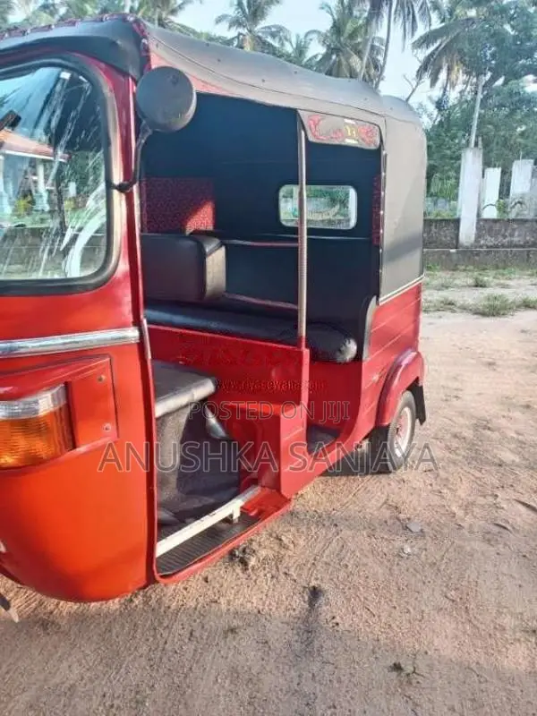 Bajaj Re 205 2012 Three Wheel (Used)