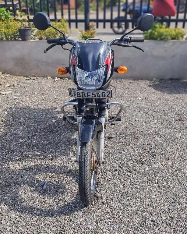 Bajaj CT-100 2014 Motorbike (Used)