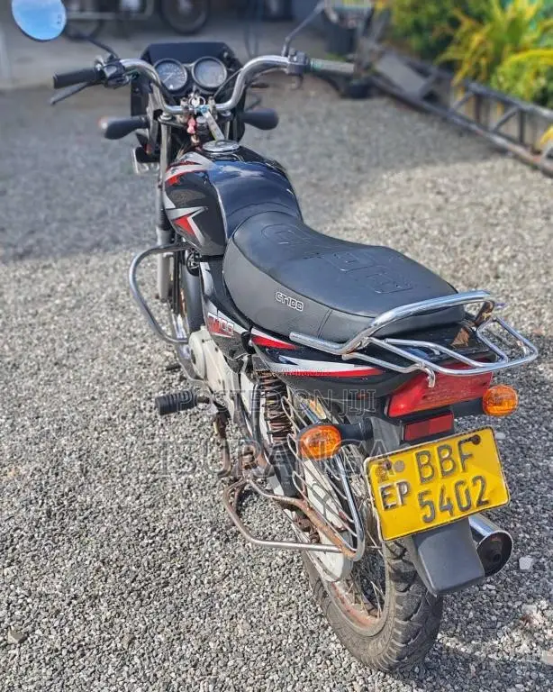 Bajaj CT-100 2014 Motorbike (Used)