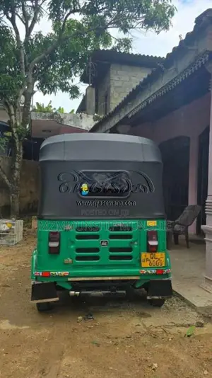 Bajaj 4 Stroke 2008 Three Wheel (Used)
