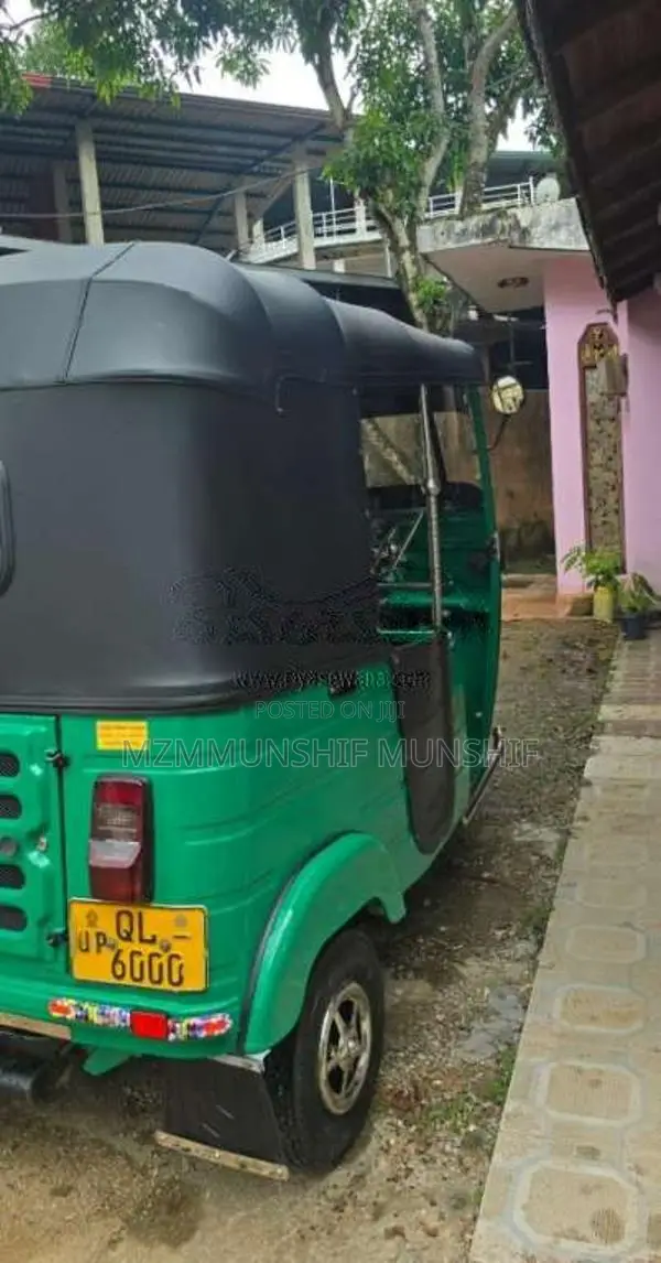 Bajaj 4 Stroke 2008 Three Wheel (Used)