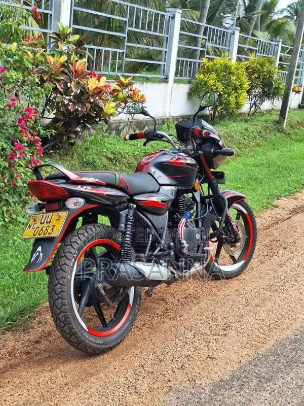Bajaj Discover 2008 Motorbike (Used)