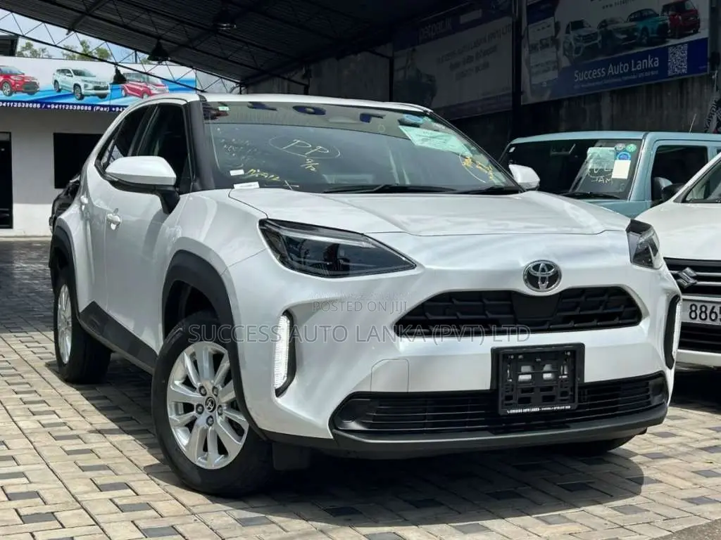 Toyota Yaris Cross Hybrid 2024 SUV Unregistered (Recondition)