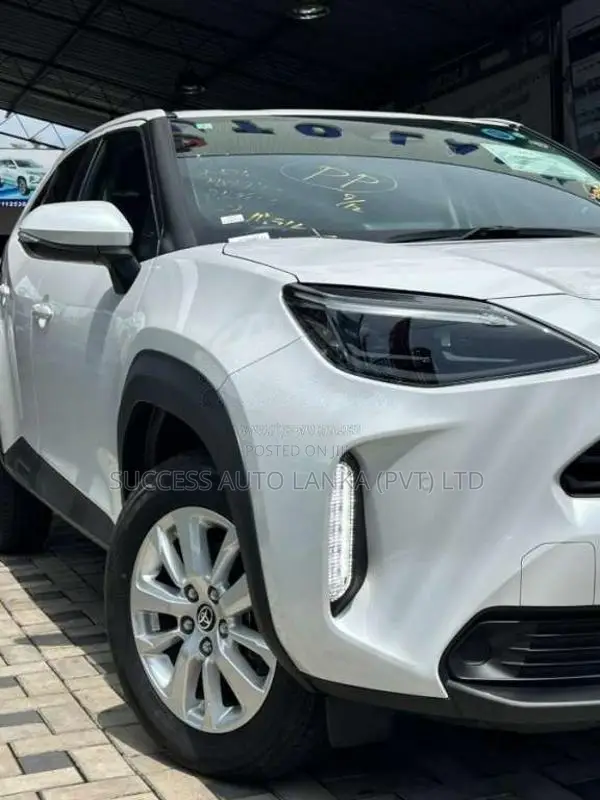 Toyota Yaris Cross Hybrid 2024 SUV Unregistered (Recondition)