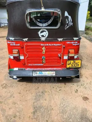 Bajaj 2 Stroke 2004 Three Wheel (Used)